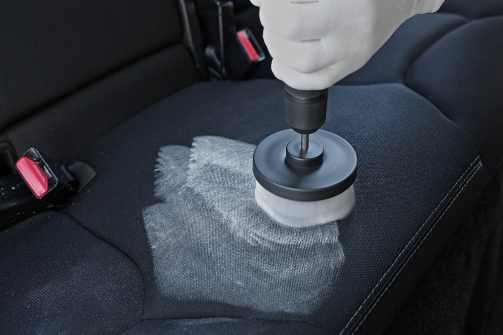 Why Seat Shampoo Helps Eliminate Odors from Spills, Pets, and Everyday Commuting